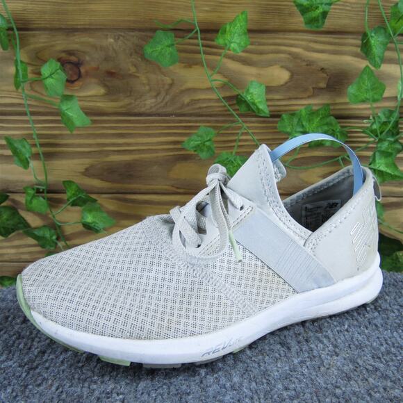 New Balance Women's Fuel Core Nergize Sneaker Gray‎ Synthetic 6 Medium Used 2025 - Picture 1 of 8
